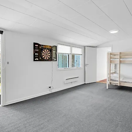 בית נופש Three-bedroom In *