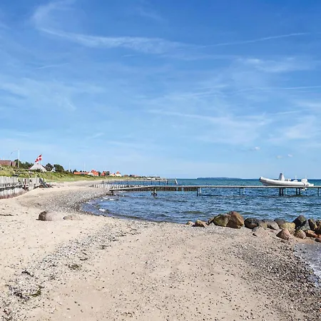 Three-bedroom In בית נופש יולסמינדה